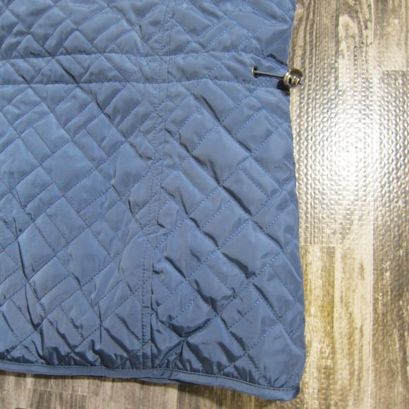 NWT Women's Reversible Quilt to Microboa Vest - Picture 5 of 9